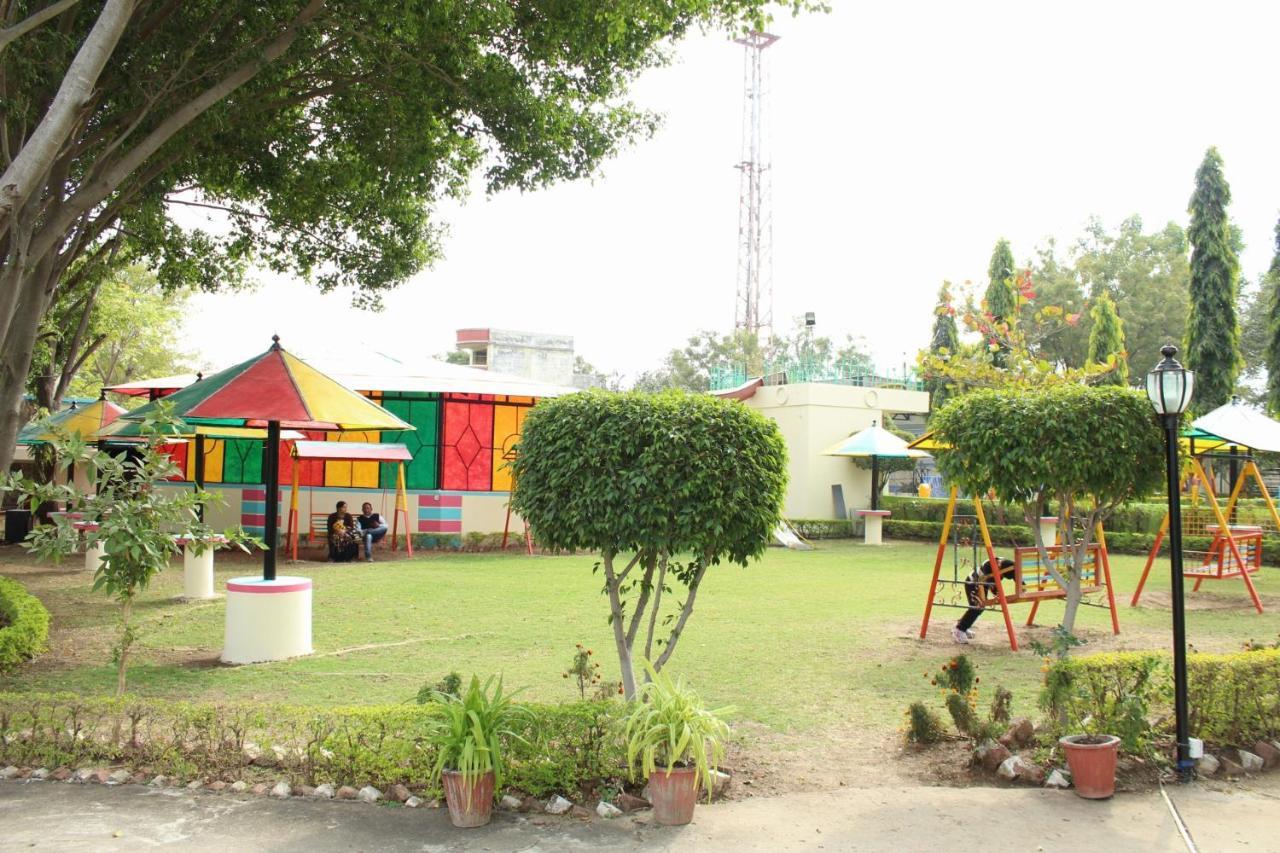 Fun And Food Resort & Holidays Harsola Dış mekan fotoğraf