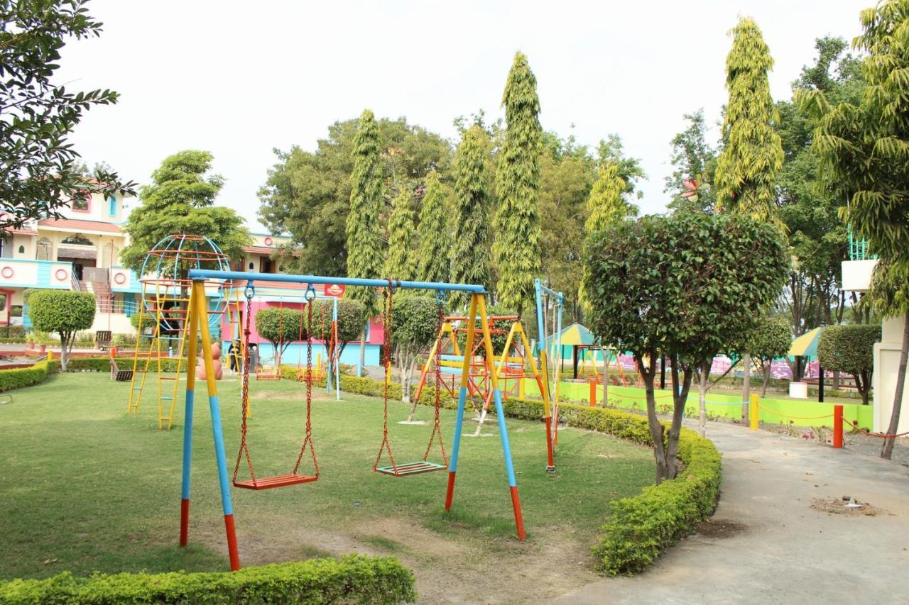 Fun And Food Resort & Holidays Harsola Dış mekan fotoğraf